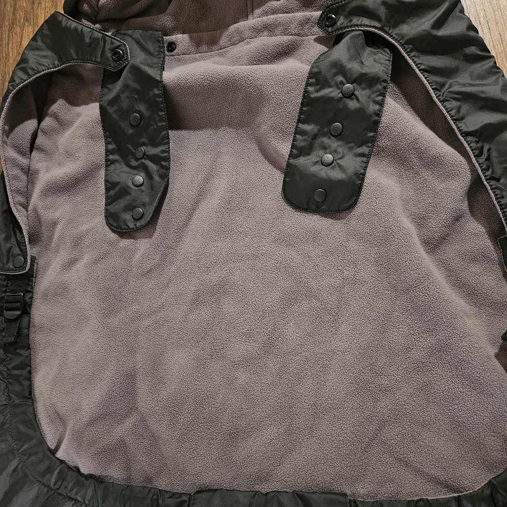 Ergobaby Black Winter Carrier Cover - Picture 4 of 4